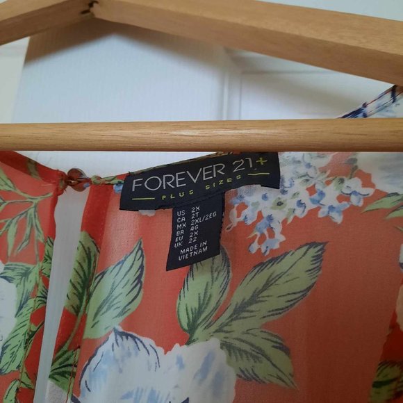 Beautiful floral forever21 dress - Picture 4 of 4